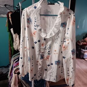 SHEIN White Floral Ruffle Blouse